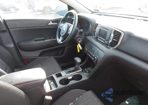 2017 Kia Sportage Lx z USA, uszkodzony, nr VIN KNDPMCAC5H7085997